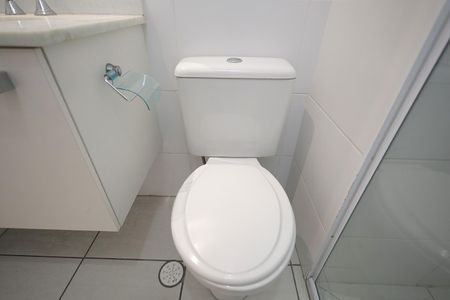 Apartamento à venda com 57m², 2 quartos e 1 vaga Apartamento à venda com 57m², 2 quartos e 1 vagaBanheiro