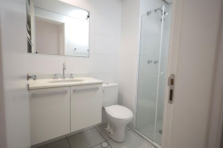 Apartamento à venda com 57m², 2 quartos e 1 vaga Apartamento à venda com 57m², 2 quartos e 1 vagaBanheiro