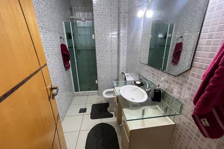 Banheiro de apartamento à venda com 3 quartos, 110m² em Jardim Guanabara, Rio de Janeiro