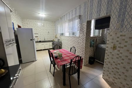Cozinha de apartamento à venda com 3 quartos, 110m² em Jardim Guanabara, Rio de Janeiro
