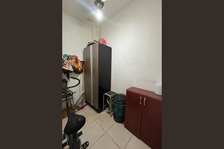 Apartamento à venda com 110m², 3 quartos e 2 vagas Apartamento à venda com 110m², 3 quartos e 2 vagasQuarto de Serviço