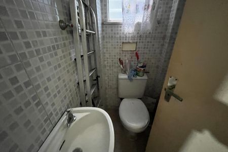 Apartamento à venda com 110m², 3 quartos e 2 vagas Apartamento à venda com 110m², 3 quartos e 2 vagasBanheiro de serviço