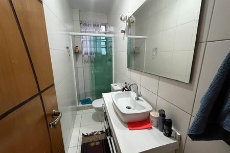 Apartamento à venda com 110m², 3 quartos e 2 vagas Apartamento à venda com 110m², 3 quartos e 2 vagasBanheiro 2