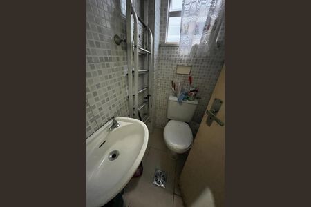 Apartamento à venda com 110m², 3 quartos e 2 vagas Apartamento à venda com 110m², 3 quartos e 2 vagasBanheiro de serviço
