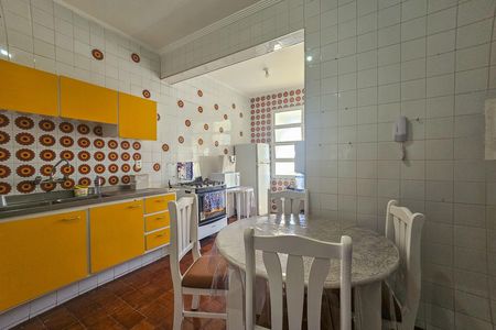 Apartamento para alugar com 190m², 4 quartos e 1 vaga