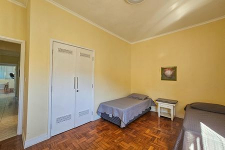 Apartamento para alugar com 190m², 4 quartos e 1 vaga