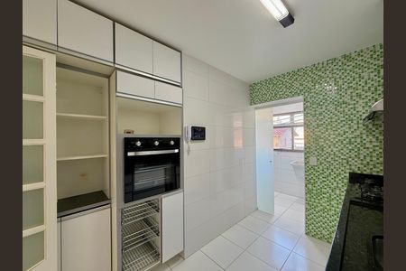 Cozinha de apartamento à venda com 2 quartos, 51m² em Santo Amaro, São Paulo