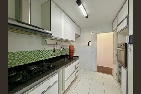 Apartamento à venda com 51m², 2 quartos e 1 vaga Apartamento à venda com 51m², 2 quartos e 1 vagaCozinha