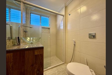 Apartamento à venda com 51m², 2 quartos e 1 vaga Apartamento à venda com 51m², 2 quartos e 1 vagaBanheiro