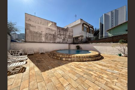 Apartamento à venda com 51m², 2 quartos e 1 vaga Apartamento à venda com 51m², 2 quartos e 1 vagaPiscina