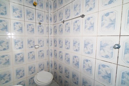 Banheiro de casa para alugar com 1 quarto, 40m² em Jardim Lourdes, São Paulo