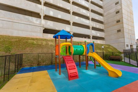 Apartamento à venda com 54m², 3 quartos e 1 vaga Apartamento à venda com 54m², 3 quartos e 1 vagaÁrea comum - Playground