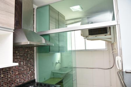 Apartamento para alugar com 57m², 2 quartos e 1 vaga Apartamento para alugar com 57m², 2 quartos e 1 vagaCozinha e Área de Serviço
