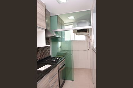Apartamento para alugar com 57m², 2 quartos e 1 vaga Apartamento para alugar com 57m², 2 quartos e 1 vagaCozinha e Área de Serviço
