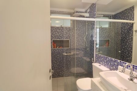 Apartamento para alugar com 95m², 3 quartos e 1 vaga Apartamento para alugar com 95m², 3 quartos e 1 vagaBanheiro Social