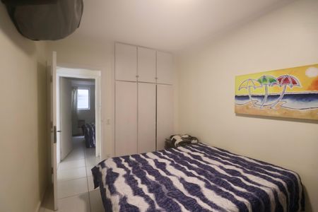 Apartamento para alugar com 95m², 3 quartos e 1 vaga Apartamento para alugar com 95m², 3 quartos e 1 vagaQuarto