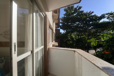 Varanda de apartamento para alugar com 3 quartos, 95m² em Tortuga, Guarujá