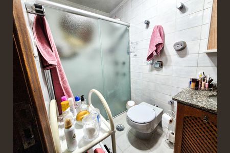 Apartamento para alugar com 60m², 1 quarto e sem vagaBanheiro