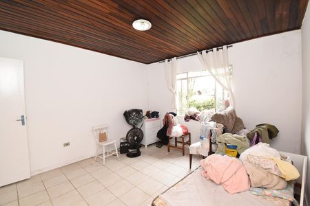 Quarto 1 de casa para alugar com 3 quartos, 100m² em São Lourenço, Curitiba