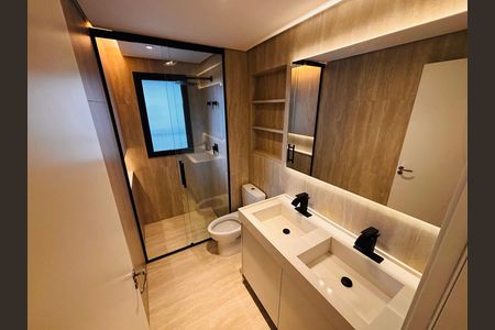 Apartamento para alugar com 124m², 3 quartos e 2 vagas Apartamento para alugar com 124m², 3 quartos e 2 vagasBanheiro suíte 2