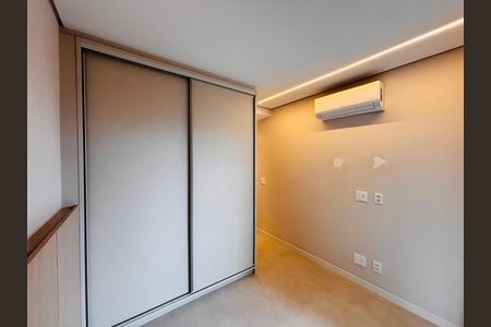 Suíte 1 de apartamento para alugar com 3 quartos, 124m² em Alphaville Industrial, Barueri