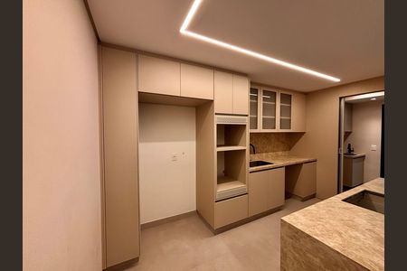 Apartamento para alugar com 124m², 3 quartos e 2 vagas Apartamento para alugar com 124m², 3 quartos e 2 vagasCozinha