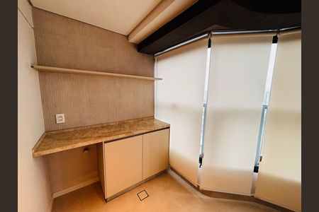 Apartamento para alugar com 124m², 3 quartos e 2 vagas Apartamento para alugar com 124m², 3 quartos e 2 vagasSala