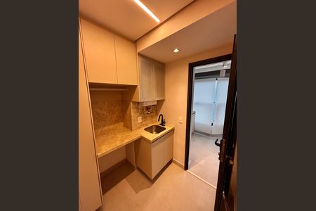 Lavanderia de apartamento para alugar com 3 quartos, 124m² em Alphaville Industrial, Barueri