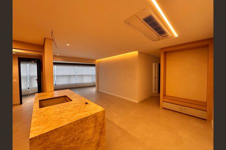 Apartamento para alugar com 124m², 3 quartos e 2 vagas Apartamento para alugar com 124m², 3 quartos e 2 vagasSala