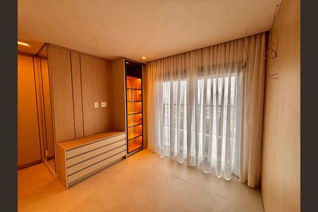 Apartamento para alugar com 124m², 3 quartos e 2 vagas Apartamento para alugar com 124m², 3 quartos e 2 vagasSuíte 2