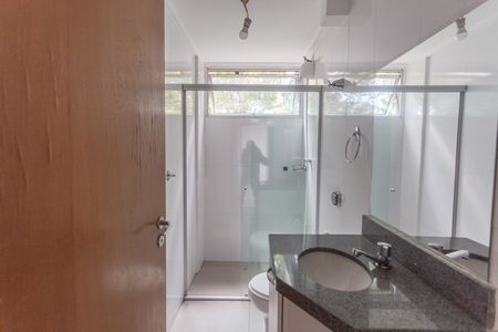 Apartamento para alugar com 101m², 1 quarto e 2 vagas Apartamento para alugar com 101m², 1 quarto e 2 vagasBanheiro da Suíte