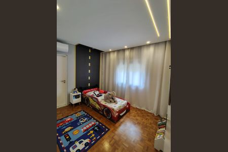 Casa de condomínio à venda com 338m², 3 quartos e 4 vagas Casa de condomínio à venda com 338m², 3 quartos e 4 vagasQuarto