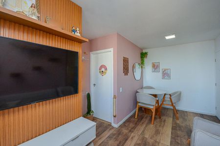 Sala de apartamento para alugar com 2 quartos, 42m² em Usina Piratininga, São Paulo