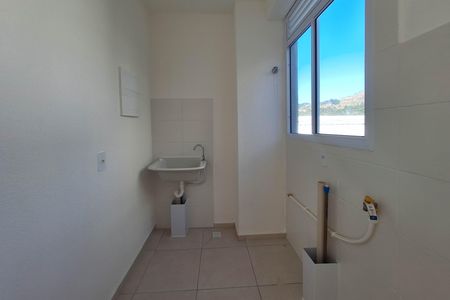 Área de Serviço de apartamento para alugar com 2 quartos, 36m² em Várzea das Mocas, Niterói
