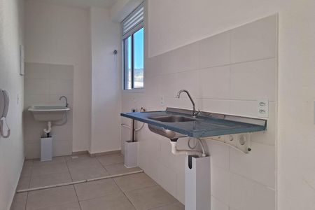 Cozinha de apartamento para alugar com 2 quartos, 36m² em Várzea das Mocas, Niterói