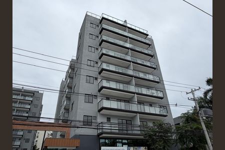 Studio à venda com 32m², 1 quarto e 1 vaga Studio à venda com 32m², 1 quarto e 1 vagaFachada