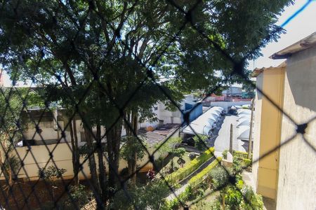 Vista do Quarto 2 de apartamento para alugar com 2 quartos, 54m² em Jardim Lucinda, São Paulo