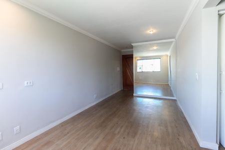 Sala de apartamento para alugar com 2 quartos, 54m² em Jardim Lucinda, São Paulo