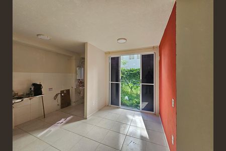 Sala de apartamento para alugar com 2 quartos, 50m² em Jardim Alvorada, Nova Iguaçu
