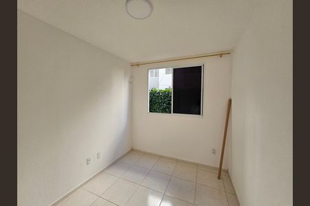 Quarto 1 de apartamento para alugar com 2 quartos, 50m² em Jardim Alvorada, Nova Iguaçu