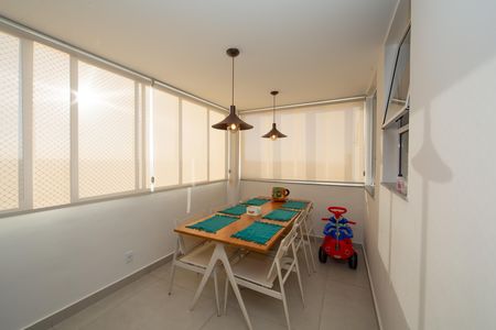 Apartamento à venda com 114m², 3 quartos e 2 vagas Apartamento à venda com 114m², 3 quartos e 2 vagasAREA PRIVATIVA