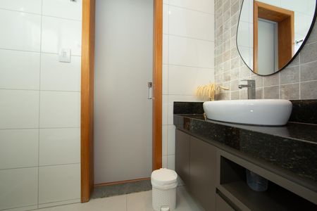 Apartamento à venda com 114m², 3 quartos e 2 vagas Apartamento à venda com 114m², 3 quartos e 2 vagasBANHEIRO2