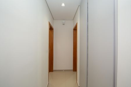 Apartamento à venda com 114m², 3 quartos e 2 vagas Apartamento à venda com 114m², 3 quartos e 2 vagasCORREDOR