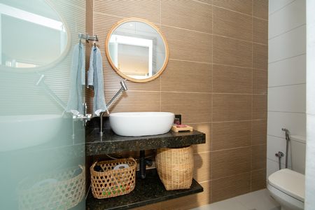 Apartamento à venda com 114m², 3 quartos e 2 vagas Apartamento à venda com 114m², 3 quartos e 2 vagasBANHEIRO3