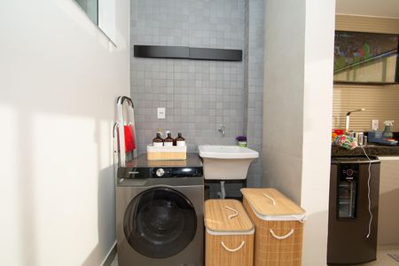 AREA DE SERVICO de apartamento à venda com 3 quartos, 114m² em Gutierrez, Belo Horizonte