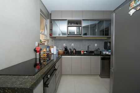 Apartamento à venda com 114m², 3 quartos e 2 vagas Apartamento à venda com 114m², 3 quartos e 2 vagasCOZINHA