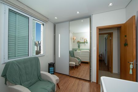 Apartamento à venda com 114m², 3 quartos e 2 vagas Apartamento à venda com 114m², 3 quartos e 2 vagasQUARTO2