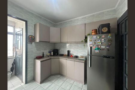 Apartamento para alugar com 95m², 3 quartos e sem vaga Apartamento para alugar com 95m², 3 quartos e sem vagaCozinha