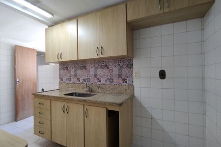 Apartamento para alugar com 72m², 2 quartos e 1 vaga Apartamento para alugar com 72m², 2 quartos e 1 vagaCozinha - Armários