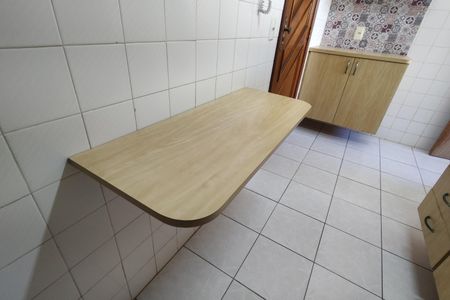 Apartamento para alugar com 72m², 2 quartos e 1 vaga Apartamento para alugar com 72m², 2 quartos e 1 vagaCozinha - Armários